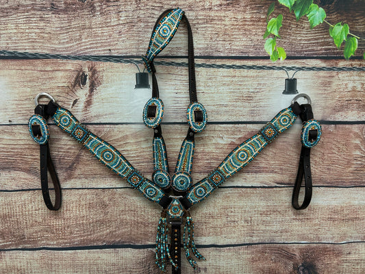 The Jade one ear Egg set with conchos